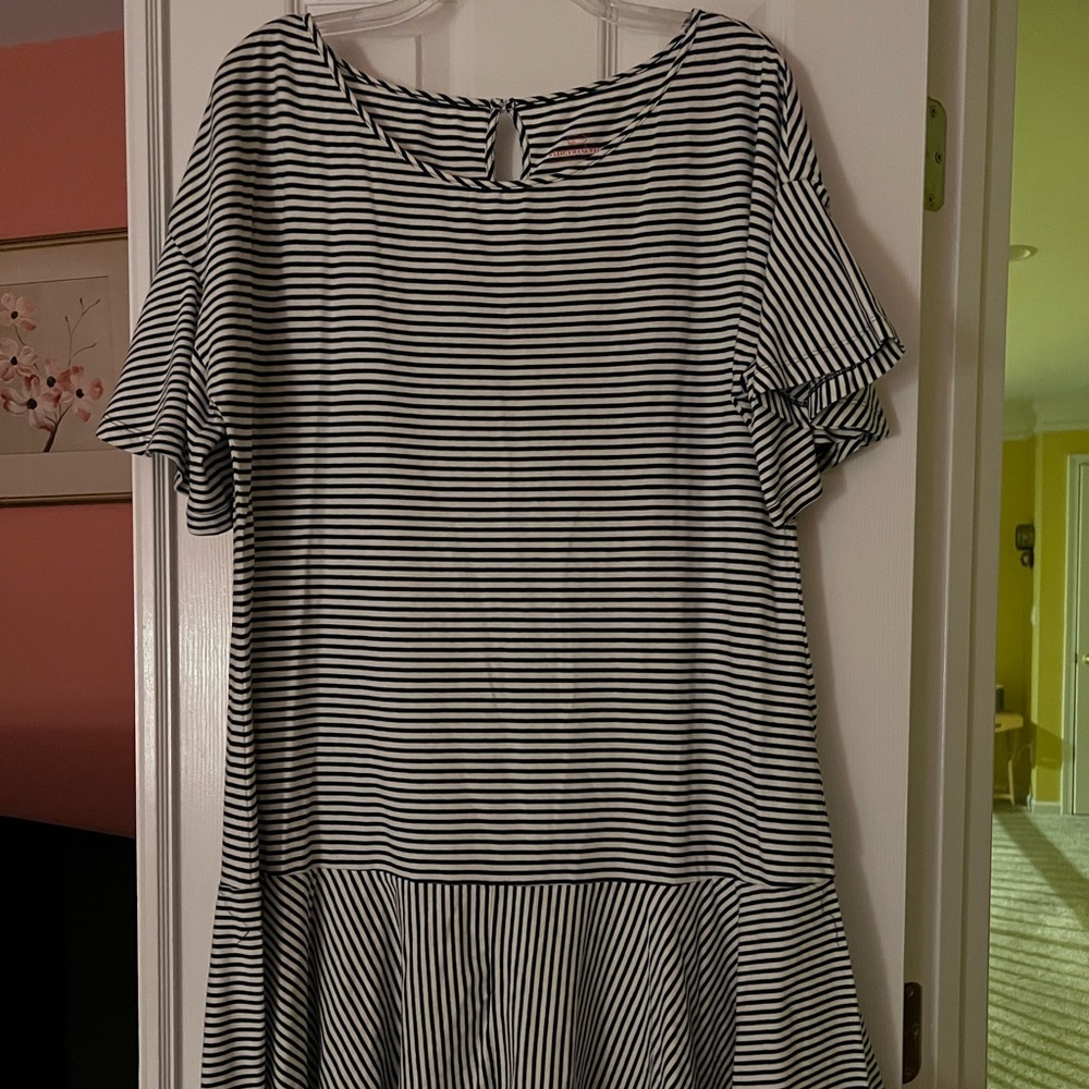Vineyard Vines Navy and White Striped Dress Size L